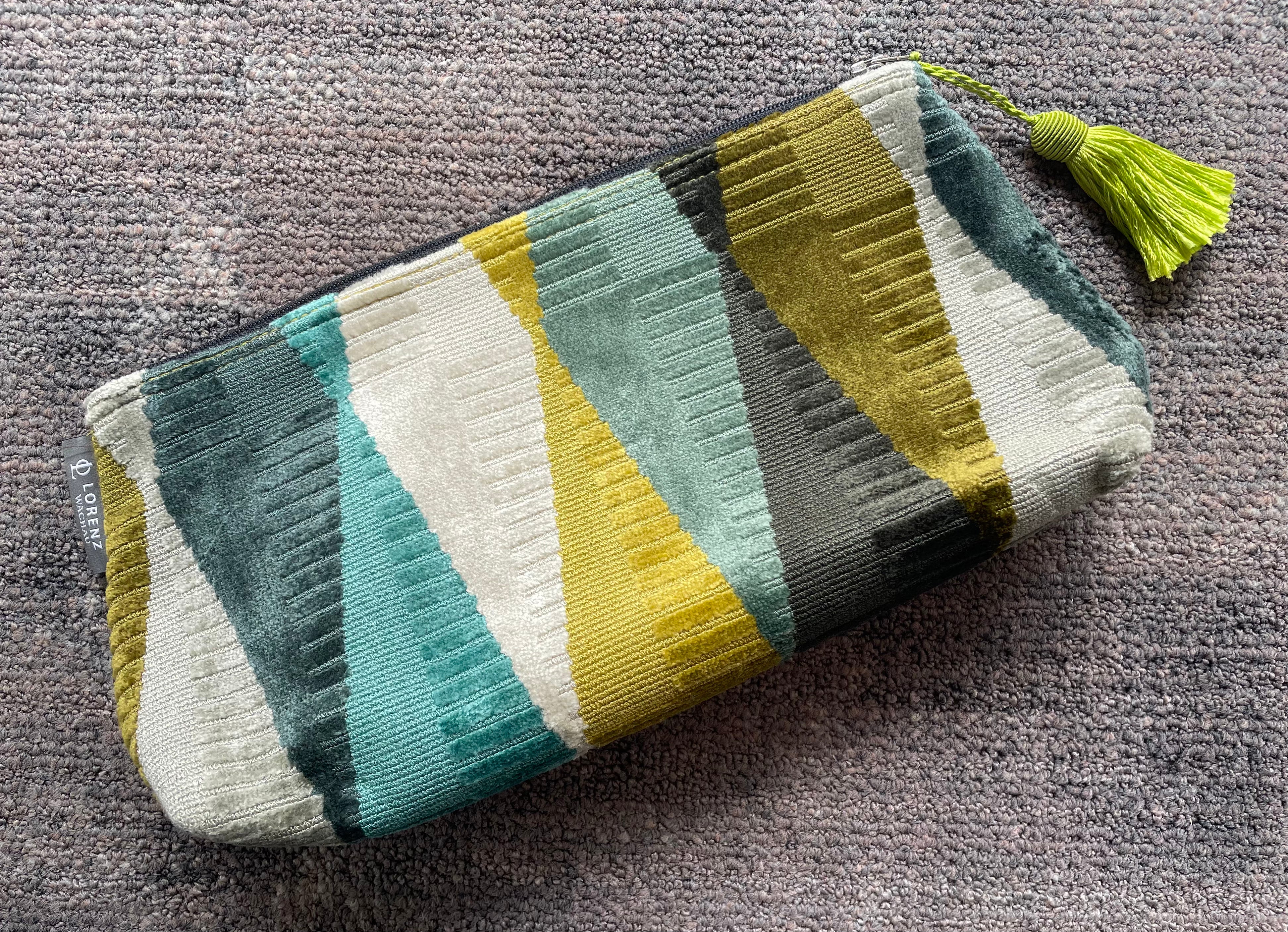 10163 Kosmetikatscherl MEDIUM